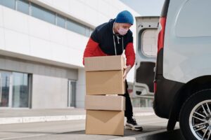 estrategia-optimizar-rutas-parte1-cajas-entregas-delivery-carro